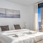 Serenity Sky Views Penthouse 公寓 丰希罗拉