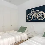 Serenity Sky Views Penthouse 公寓