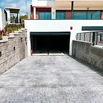 Serenity Sky Views Penthouse * 丰希罗拉