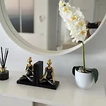 Serenity Sky Views Penthouse *