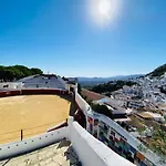 Serenity Sky Views Penthouse 公寓 丰希罗拉