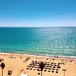 Serenity Sky Views Penthouse 丰希罗拉