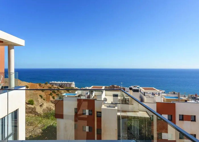 Serenity Sky Views Penthouse Apartment