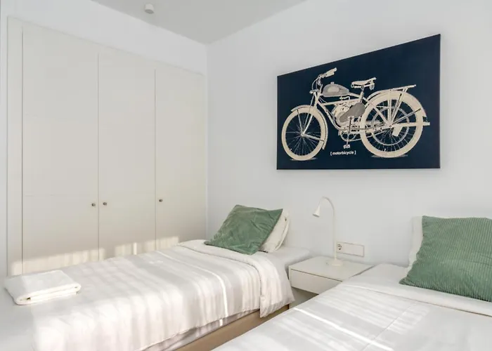 Serenity Sky Views Penthouse Apartment