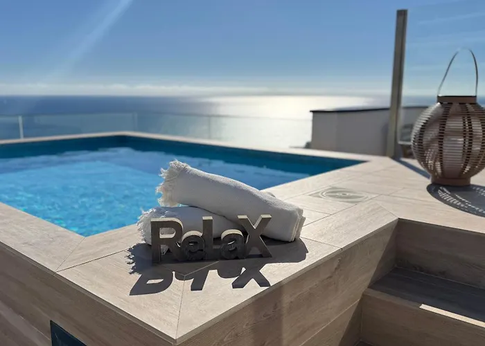 Serenity Sky Views Penthouse Apartment Fuengirola