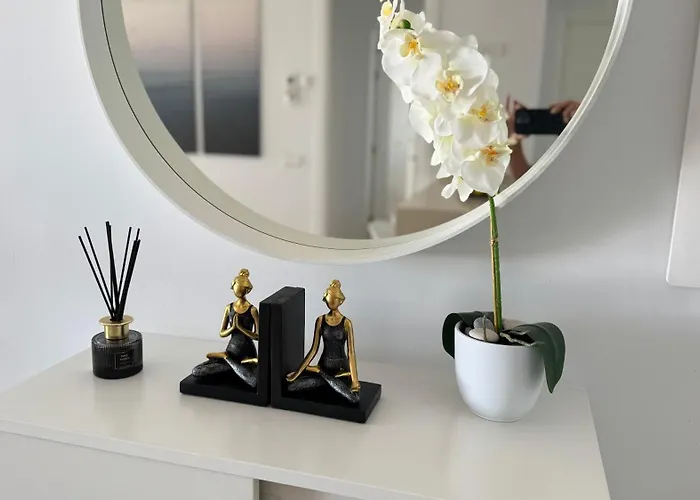 Serenity Sky Views Penthouse *