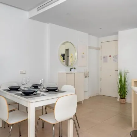 Апартаменты Serenity Sky Views Penthouse