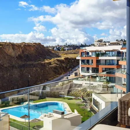 Serenity Sky Views Penthouse With Private Pool *
